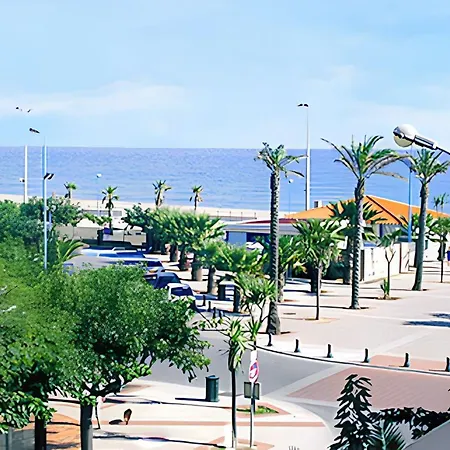 A Saint-cyprien Avec Vue Sur La - 24m² Apartment